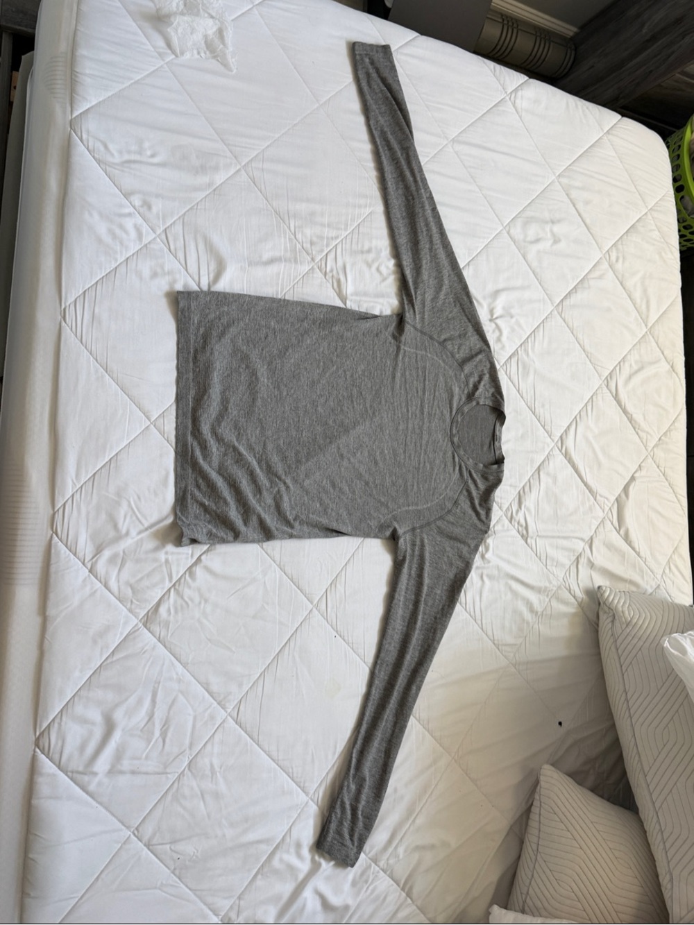 lululemon athletica Men's Long Sleeve Shirt - Gray